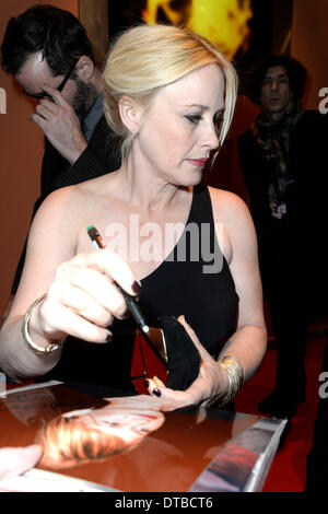 Berlin, Allemagne. Feb 14, 2014. Patricia Arquette assistant à la première de "Boyhood" au 64e Festival International du Film de Berlin Berlinale 2014 / le 13 février 2014 à Berlin, Allemagne : dpa Crédit photo alliance/Alamy Live News Banque D'Images