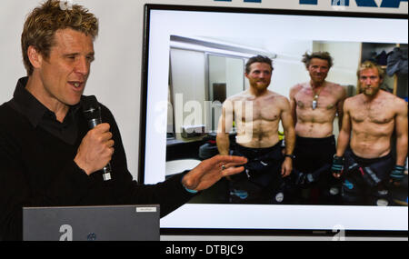 La rameuse olympique britannique James Cracknell parle de ses aventures au pôle Sud et son accident de vélo en Amérique à l'aventure en plein air et Voyages au London's Excel Centre 13. 02,2014 Banque D'Images