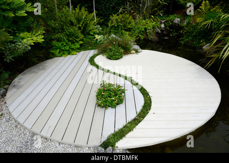 Ying Yang harmonie feng shui symbole asiatique japonais jardin régime de plantation jardin national exhibition centre kilquade Banque D'Images