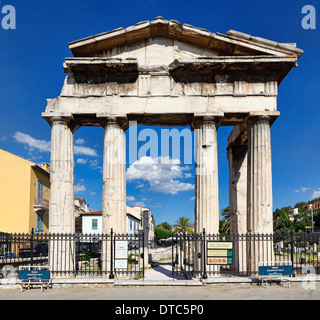 La porte d'Athéna Archegetis dans l'Agora romaine, Grèce Banque D'Images