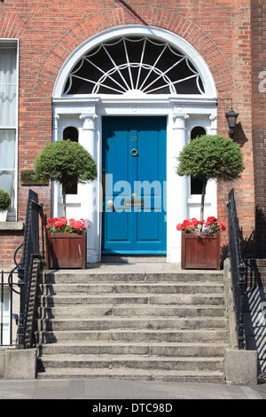 Porte traditionnelle géorgienne à Saint Stephen's Green à Dublin, Irlande Banque D'Images