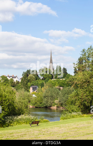 Avis de flèche de l'église St Mary et de la rivière Wye, Ross-on-Wye, Herefordshire, Welsh Borders, UK Banque D'Images