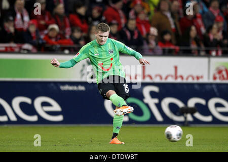 Mainz, Allemagne. Feb 14, 2014. André Hoffmann (Hannover) Football / Soccer : match de Bundesliga entre 1. FSV Mainz 05 Hannover 96 2-0 à la Coface Arena à Mayence, en Allemagne . Credit : AFLO/Alamy Live News Banque D'Images