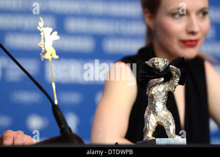 Anna Brueggemann vainqueur de l'Ours d'argent du meilleur scénario ('Stations de th Cross') au cours de la conférence de presse les lauréats lors de la 64e Festival International du Film de Berlin Berlinale 2014 / le 15 février 2014 à Berlin, Allemagne. Banque D'Images