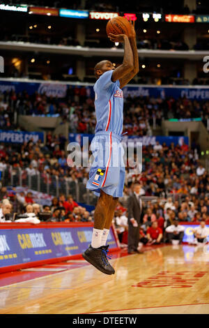 Los Angeles, Californie, USA. 09Th Feb 2014. Jamal Crawford # 11 de la Los Angeles Clippers au cours de la NBA match entre les Los Angeles Clippers et les Philadelphia 76ers au Staples Center de Los Angeles, Californie. Charles Baus/CSM/Alamy Live News Banque D'Images