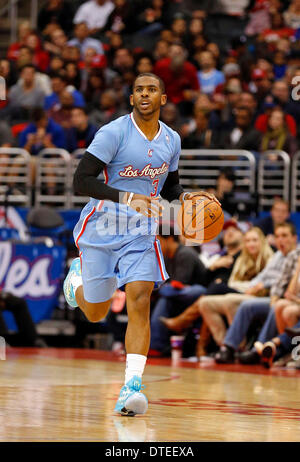 Los Angeles, Californie, USA. 09Th Feb 2014. Chris Paul # 3 de la Los Angeles Clippers au cours de la NBA match entre les Los Angeles Clippers et les Philadelphia 76ers au Staples Center de Los Angeles, Californie. Charles Baus/CSM/Alamy Live News Banque D'Images