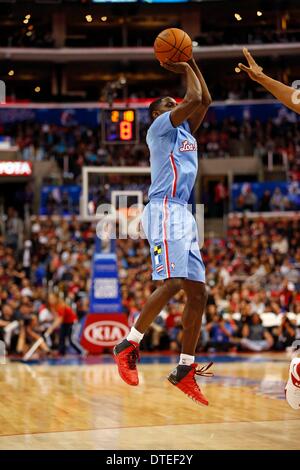 Los Angeles, Californie, USA. 09Th Feb 2014. Darren Collison # 2 de la Los Angeles Clippers au cours de la NBA match entre les Los Angeles Clippers et les Philadelphia 76ers au Staples Center de Los Angeles, Californie. Charles Baus/CSM/Alamy Live News Banque D'Images