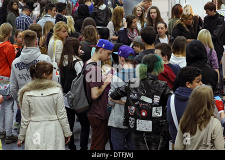 Berlin, Allemagne, les visiteurs de la foire-jeunesse vous Banque D'Images