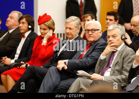 Berlin, Allemagne. Feb 17, 2014. Allocution de clôture par le Ministre allemand des Affaires étrangères Steinmeier et Reynders, Ministre belge des affaires étrangères par l'German-Belgian conférence au ministère des Affaires étrangères allemand à Berlin. / Photo : Le roi Philippe et la Reine Mathilde de Belgique, Frank-Walter STEINMEIER (SPD), Ministre allemand des Affaires étrangères et le Ministre belge des Affaires étrangères Didier Reynders. © Reynaldo Paganelli/NurPhoto ZUMAPRESS.com/Alamy/Live News Banque D'Images