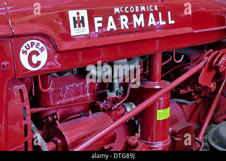 Vue détaillée d'un 1952 McCormick Farmall Super C tracteur. Banque D'Images