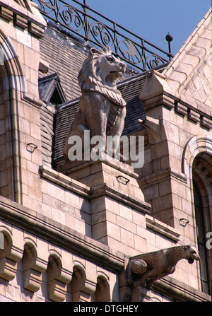 Vue détaillée de bête - conçu par Alfred Waterhouse Waterhouse pour le bâtiment Banque D'Images