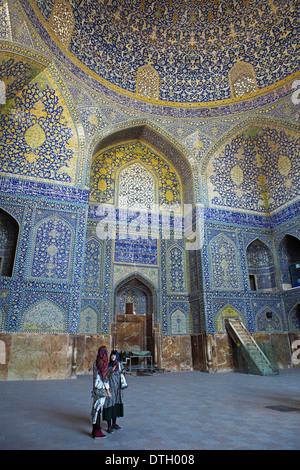 Salle de prière de la mosquée d'Imam, Ispahan, Province d'Ispahan, en Perse, l'Iran Banque D'Images