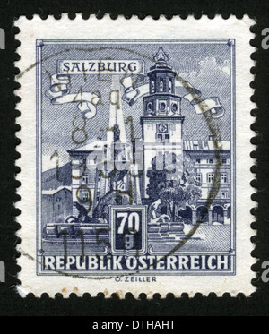 Autriche - circa 1962 : timbre imprimé en Autriche montre Palais de l'archevêque de Salzbourg, à partir de la série "Bâtiments en Autriche", Banque D'Images