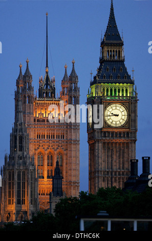 2007, vue de Big Ben, la tour de l'horloge et le Parlement britannique Building at night. Banque D'Images