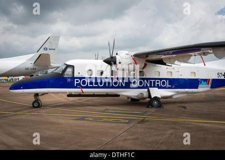 Dornier 228 appareils de contrôle de la pollution de la marine allemande Airforce sur l'affichage public 2012 Banque D'Images