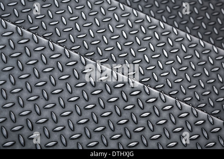 Escaliers en acier gris avec motif de losange relief Banque D'Images