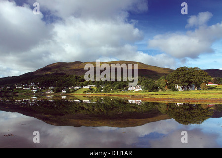 Loch Portree et Portree, Isle of Skye, Hébrides intérieures, Highlands Banque D'Images