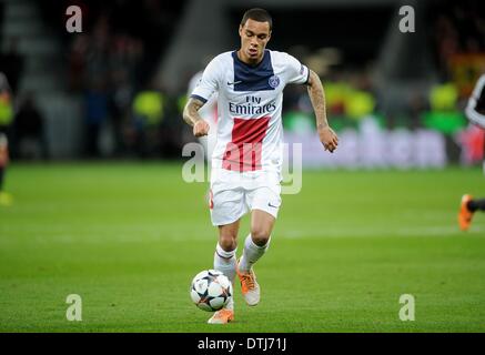 Leverkusen, Allemagne. Feb 18, 2014. St. Germain Gregory van der Wiel en action au cours de la dernière ronde de la Ligue des Champions match seize entre Bayer 04 Leverkusen et Paris Saint-Germain à Leverkusen, Allemagne, 18 février 2014. Saint Germain a gagné le match avec 0-4. Photo : Jonas Guettler/dpa/Alamy Live News Banque D'Images