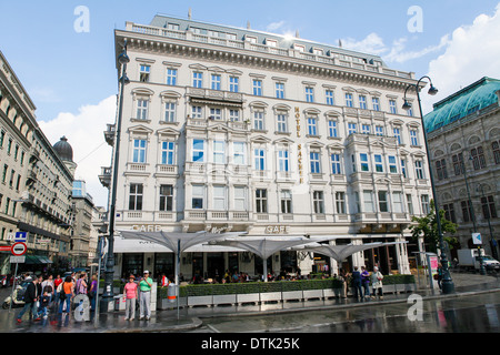 L'hôtel Sacher, un hôtel cinq étoiles situé dans le premier arrondissement Wieden de Vienne, Autriche. Banque D'Images