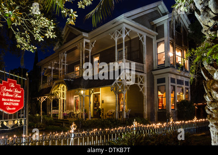 La maison victorienne, le Williams House au crépuscule, Fernandina Beach, Floride Banque D'Images