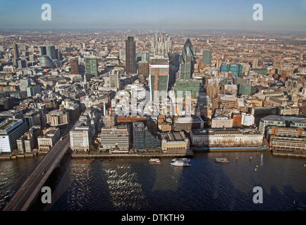 Formulaire d'affichage de la ville de Londres le plus grand bâtiment en Europe "l'écharde" Banque D'Images