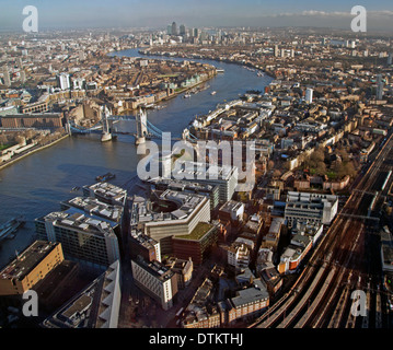 Formulaire d'affichage de la ville de Londres le plus grand bâtiment en Europe "l'écharde" Banque D'Images