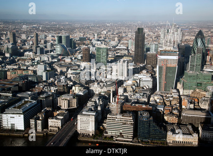 Formulaire d'affichage de la ville de Londres le plus grand bâtiment en Europe "l'écharde" Banque D'Images