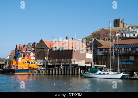 Le bateau de sauvetage RNLI « George and Mary Webb » à Whitby North Yorkshire England, le RNLB « George and Mary Webb » sur ses amarres Banque D'Images