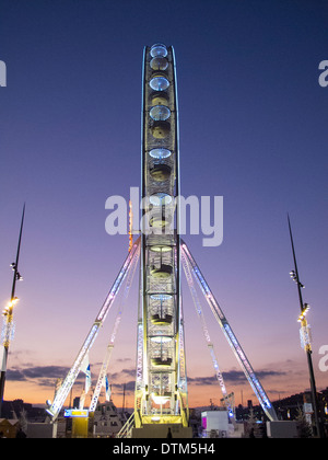 Grande roue amusement park Banque D'Images