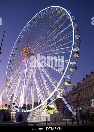 Grande roue amusement park Banque D'Images