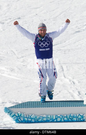 Sochi, Russie. Feb 20, 2014. Arnaud Bovolenta de FRA prend l'argent aux Jeux Olympiques d'hiver de 2014, le Ski Cross Mens, Rosa Khutor Parc extrême. Credit : Action Plus Sport/Alamy Live News Banque D'Images