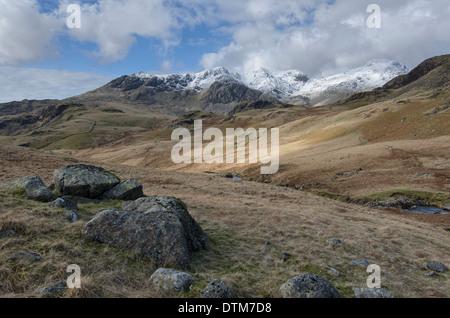 Un couvert de neige de Scafell Pike Mosedale, dans le Lake District Banque D'Images