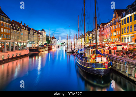 Copenhague, Danemark sur le canal de Nyhavn. Banque D'Images