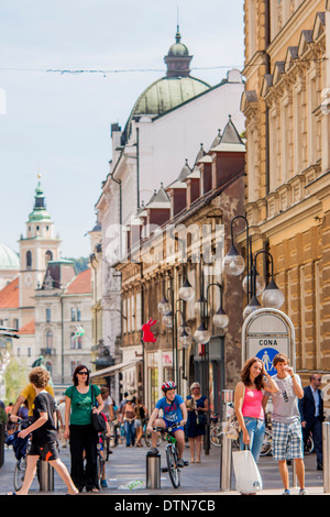Capitale slovène avec charme et l'harmonie des jeunes de l'architecture magnifique Banque D'Images