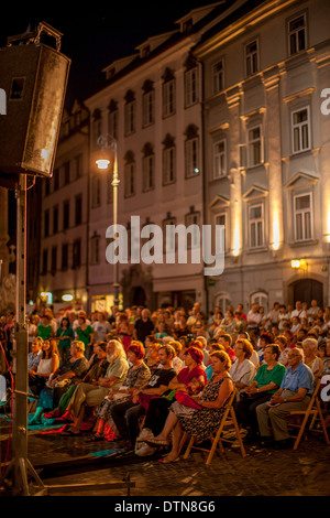 Capitale slovène avec charme et l'harmonie des jeunes de l'architecture magnifique Banque D'Images