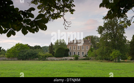 Buscot Manor House à côté de la Tamise dans les Cotswolds, Oxfordshire, Angleterre. L'été (juillet) 2010. Banque D'Images