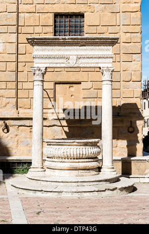 Fontaine historique de Pienza en Toscane, Italie, Europe Banque D'Images