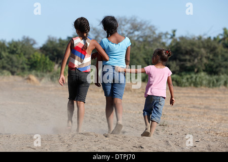 Les filles du village, El Tanque, Territoires du Nicaragua Banque D'Images