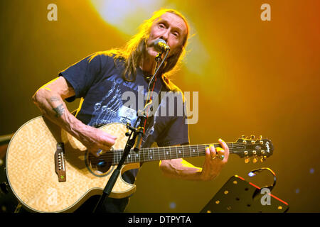 Londres, Royaume-Uni. Feb 22, 2014. Brock 'Dave' préformes à la Rock 4 Sauvetage et Hawkwind concert la sensibilisation de la cruauté envers les animaux par compered présentatrice TV Matthew Wright à l'O2 Shepherds Bush Empire à Londres. Voir Li Capital Photo/Alamy Live News Banque D'Images