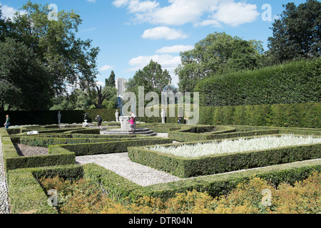 Le Queen's Garden de Kew Palace, Royal Botanic Gardens, Kew, Angleterre Banque D'Images