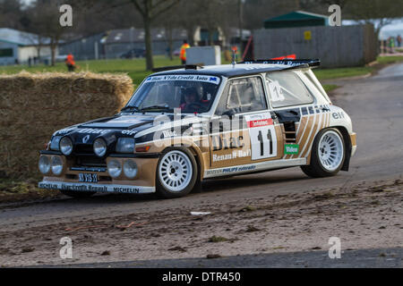 Stoneleigh Park, Coventry, Royaume-Uni. Feb 22, 2014. Retro course à étapes Live rally Stoneleigh Park B classe classique de voitures de rallye Ford,Audi,Ferrari,MG et divers autres fabricants Crédit : Steven re/Alamy Live News Banque D'Images