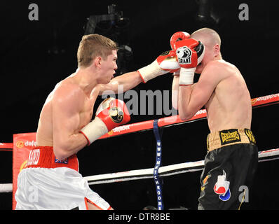 Hull, Royaume-Uni. Feb 22, 2014. Combats de boxe Matchroom soirée de la fierté de la Hull Ice Arena. Luke Campbell contre Scott Moises. Campbell arrêté Moises dans le 6e tour. Credit : Action Plus Sport/Alamy Live News Banque D'Images