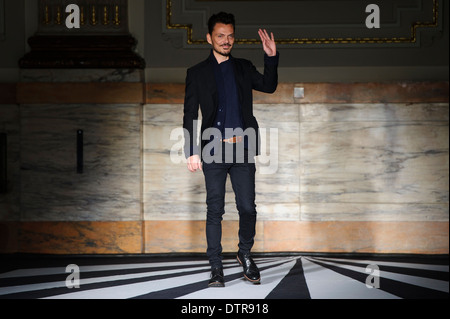 Designer Matthew Williamson lors de la London Fashion Week Automne/Hiver 2014, dans le centre de Londres. Banque D'Images