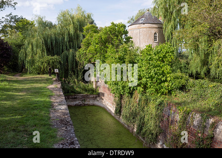 Cerney Wick,roundhouse et canal lock, Thames & Canal Severn Banque D'Images