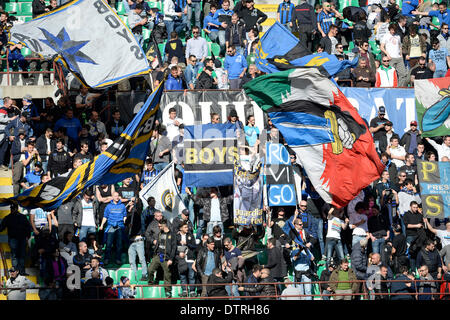 Milan, Italie. Feb 23, 2014. Les partisans de l'Inter Milan au cours de la Serie A match entre l'Inter Milan et Cagliari à San Siro : Action Crédit Plus Sport/Alamy Live News Banque D'Images