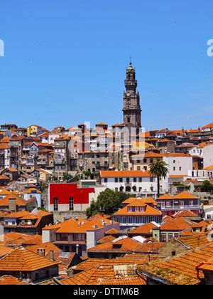 Torre dos Clerigos - Tour des Clercs de Porto, Portugal Banque D'Images