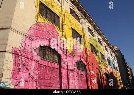 Rome, Italie. 24 février 2014. Street Art Par l'artiste Blu sur une ancienne caserne bâtiment dans le quartier Ostiense à Rome Italie Crédit : Gari Wyn Williams/Alamy Live News Banque D'Images