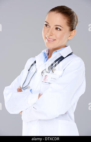 Smiling confident female doctor Banque D'Images