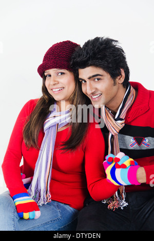 Couple indien Romance Saison d'hiver Banque D'Images