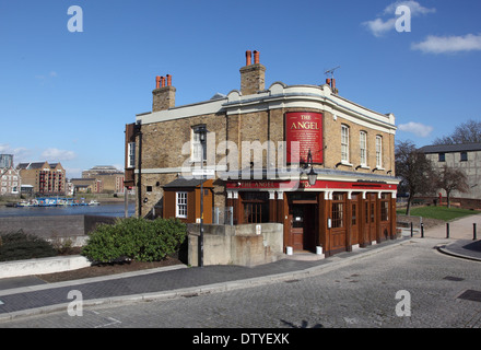 L'Ange Public House dans Rotherhithe sur la rive sud de la Tamise à l'Est de Londres, Royaume-Uni Banque D'Images